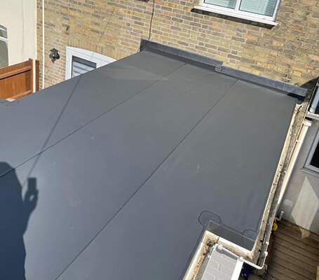 Flat roof on an extension in Hertfordshire